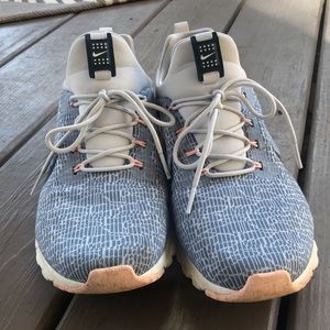 Nike women’s sneakers